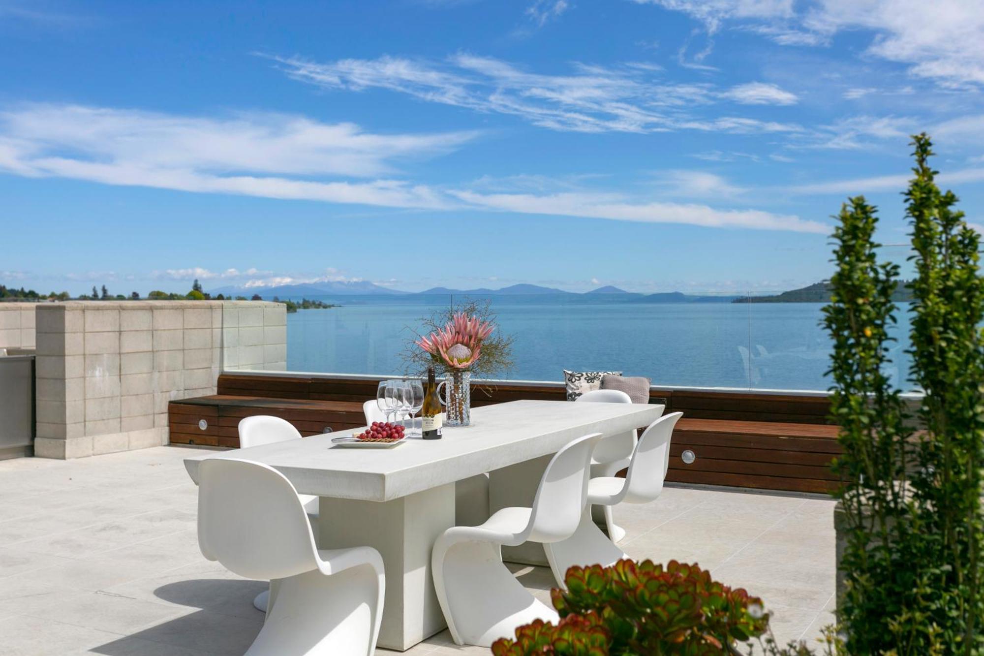 Sacred Waters Taupo Lejlighedshotel Eksteriør billede View from the hotel